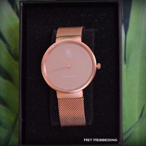 Rosé kleurige horloge