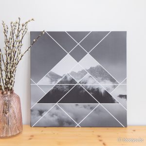 Into the mountains – foto op doek