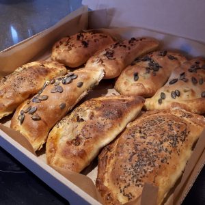 Empanada’s – Weekend 16-17 mei  – 8 voor 25€ – bij u thuis geleverd