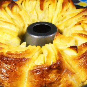 Zoete taarten – Appelgebak – Weekend 9-10 mei – 15 € bij u thuis geleverd